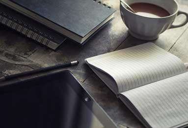 库里闪耀，76人险胜篮网：常规赛焦点战精彩瞬间